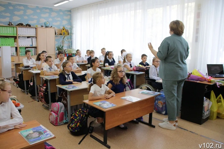КСП недосчиталась в волгоградских школах и детсадах 540 педагогов